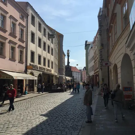 Old Town R11 Apartament *