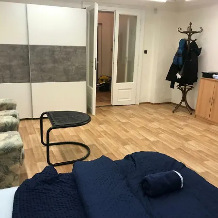 Apartmán Old Town R11 *